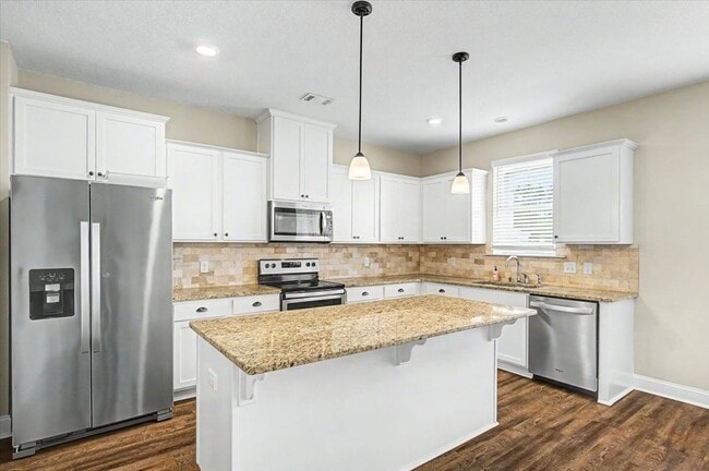 Building Photo - 4 Bed/3.5 Bath Home in The Palms at New Hampstead