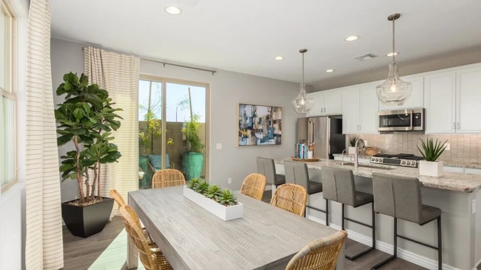 Building Photo - 25238 N 142nd Dr