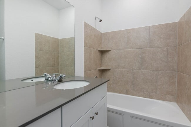 Building Photo - 6063 Draw Lp