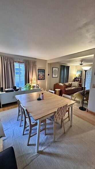 living/dining room - 1709 Northfield Pl
