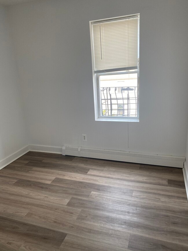 Building Photo - 93 Fairview Ave