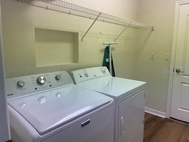 Building Photo - 1714 Fountain View Cir