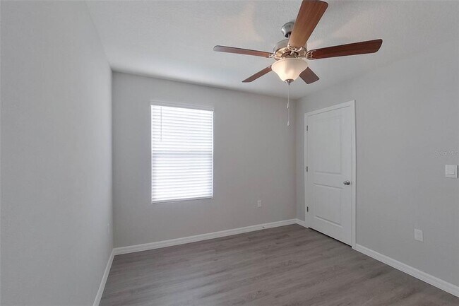 Building Photo - 8611 SW 44th Ct