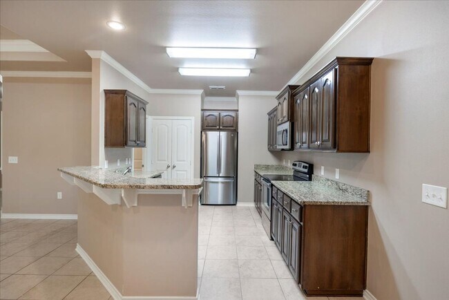 Building Photo - Stonebridge Villas #4037