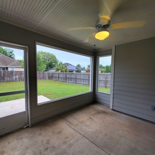 Building Photo - 518 Barnside Ln