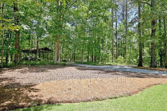 Building Photo - 175 Ridgeway Ct