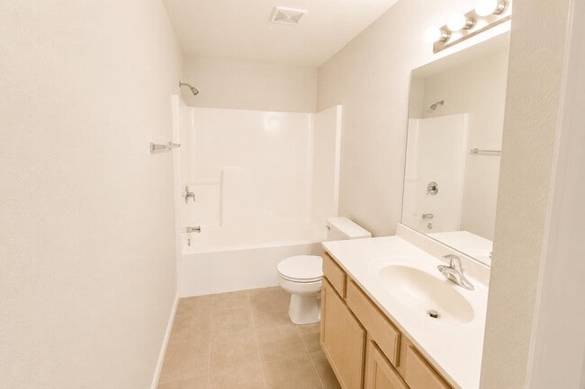 Building Photo - 4005 Snowy Owl Dr