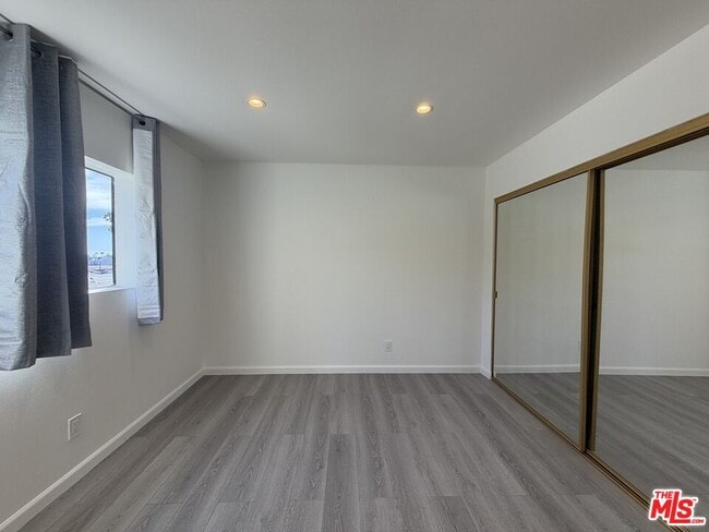 Building Photo - 1531 N Detroit St