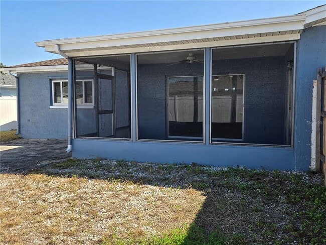 Building Photo - 9629 Morehead Ln