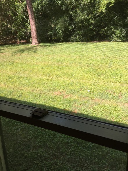 Building Photo - 204 Brambleton Ct