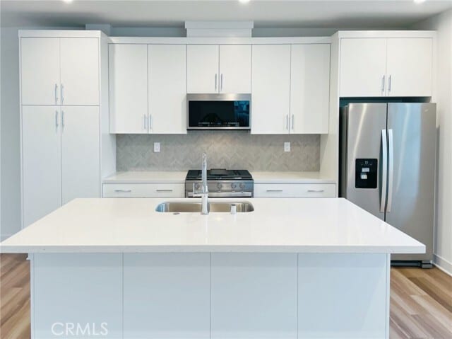 Building Photo - 1618 W Cara Dr