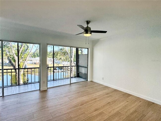 Building Photo - 9205 Tudor Dr