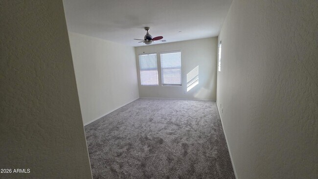 Building Photo - 4625 E Beck Ln