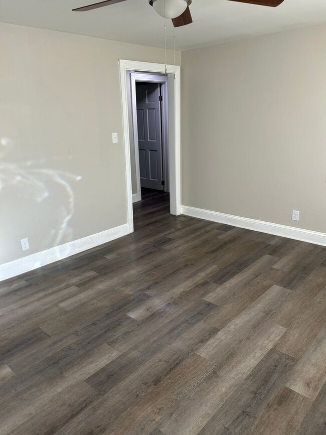 Building Photo - 1629 Emerald St