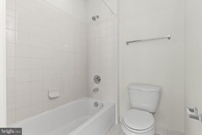 Building Photo - 15641 John Diskin Cir