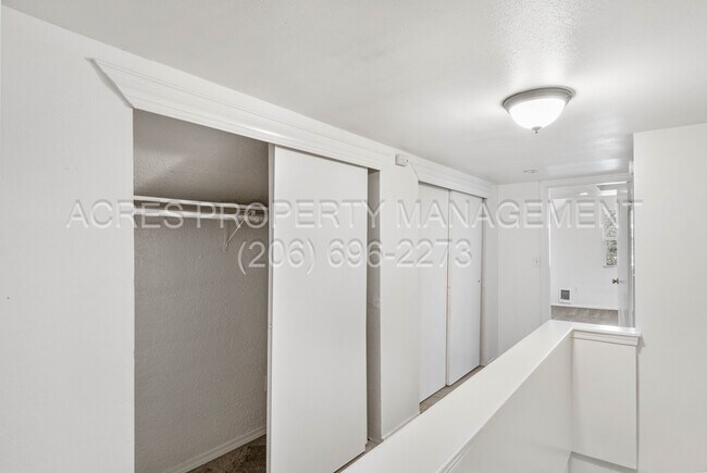 Building Photo - 2034 E 34th St
