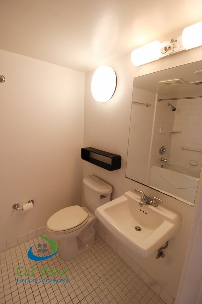 Building Photo - $2,995 - 350 N. Second Street, # 325-2 Bedroom, 2 Bath Luxury Loft Master Suite