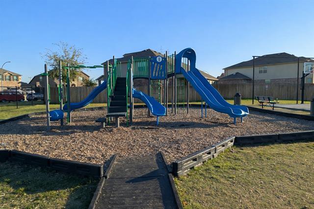 Building Photo - 7800 Gangway Dr