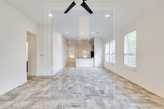 Building Photo - 872 Centerra Hills Cir