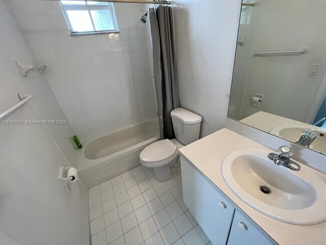 Building Photo - 10983 NW 79th St