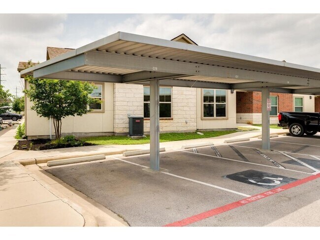 Building Photo - 2400 Louis Henna Blvd