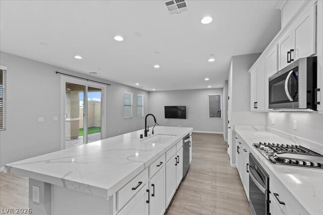 Building Photo - 10423 Stroma Ave