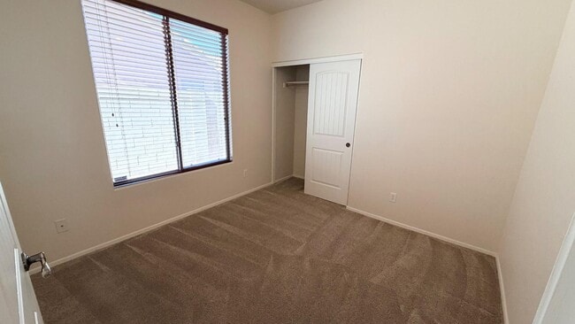 Building Photo - 36414 W Barcelona Ln