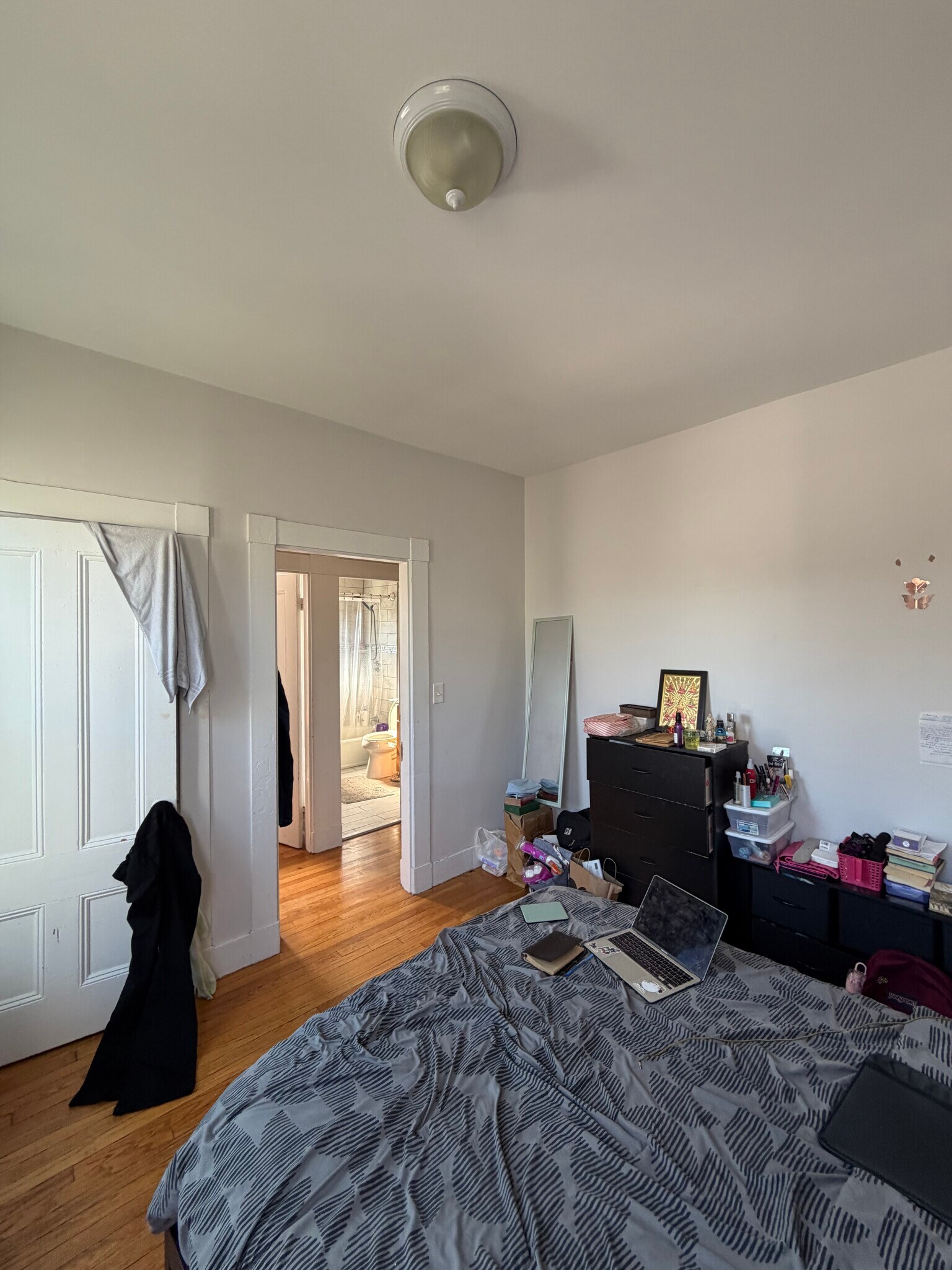 Building Photo - 384 Washington St