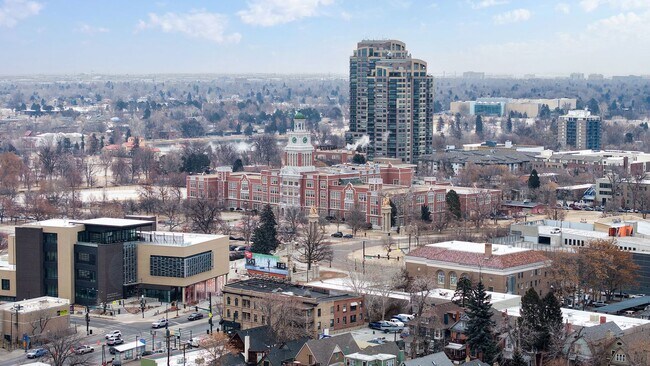 Building Photo - 1355 N Gaylord St