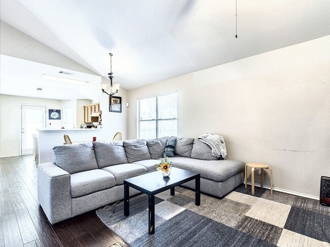 Building Photo - Cozy 3-Bedroom, 2-Bath Solar-Powered Home with New Appliances & Fenced Backyard