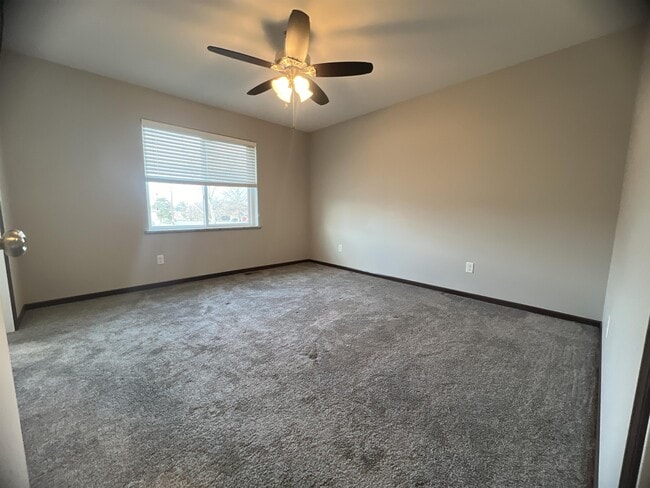 Building Photo - 6305 Saulk Trail