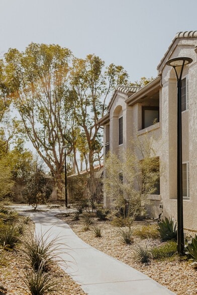 Building Photo - Villa Mondavi
