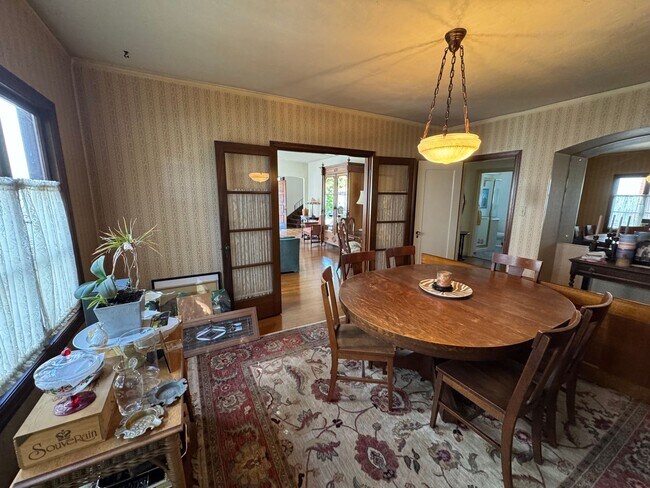 Building Photo - Spacious Spanish-Styled 3Bed/2Bath SFH For Rent in the Desirable City of Alameda, Ca!!!