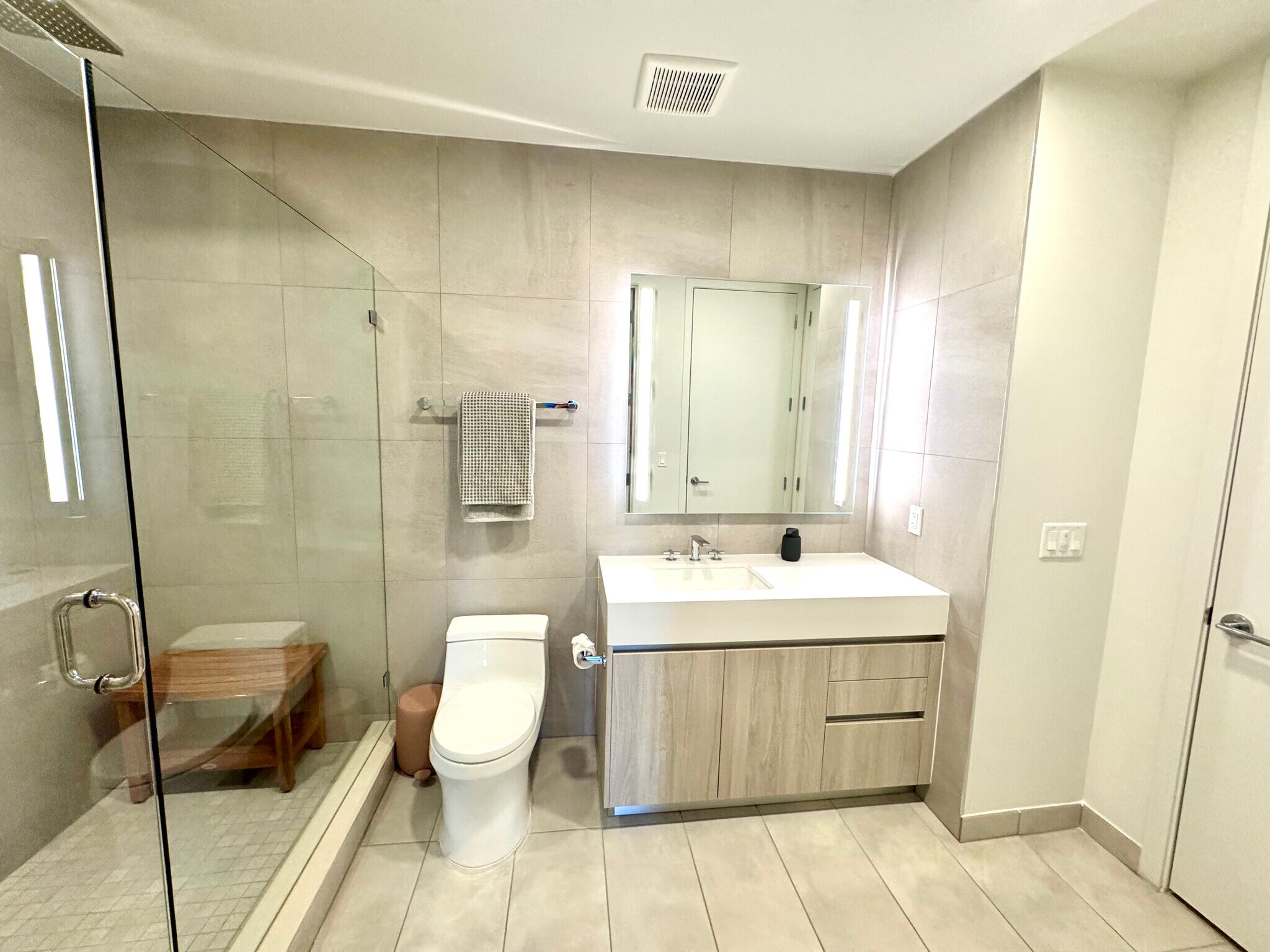 Building Photo - 1941 NW 3rd Ave