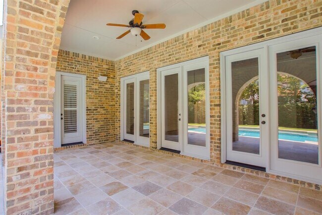Building Photo - 6 W Monteagle Cir
