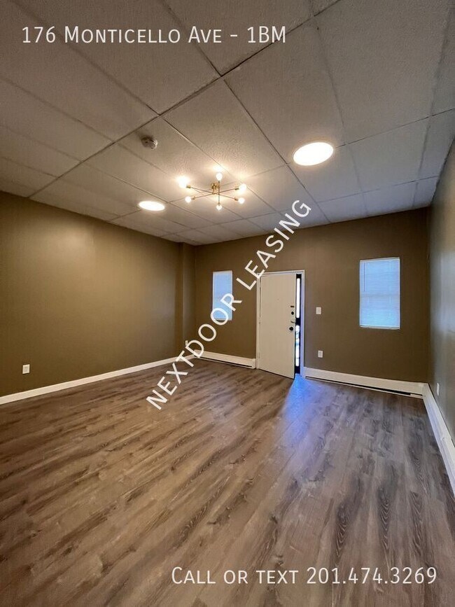 Building Photo - 176 Monticello Ave