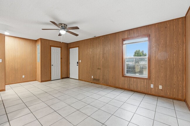 Building Photo - 111 Commercial
