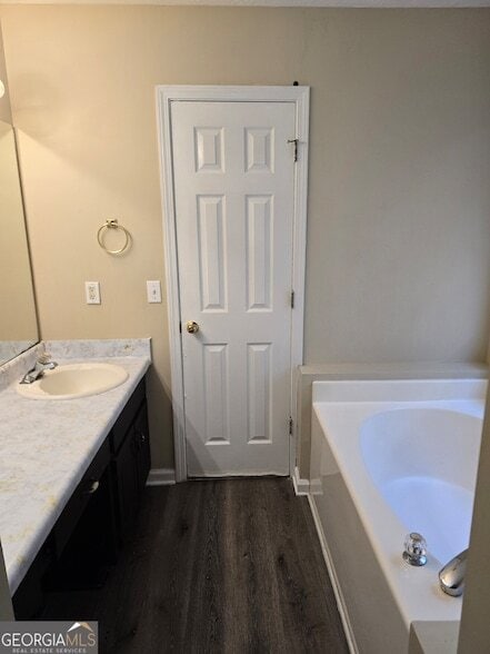 Building Photo - 100 Mountain Way