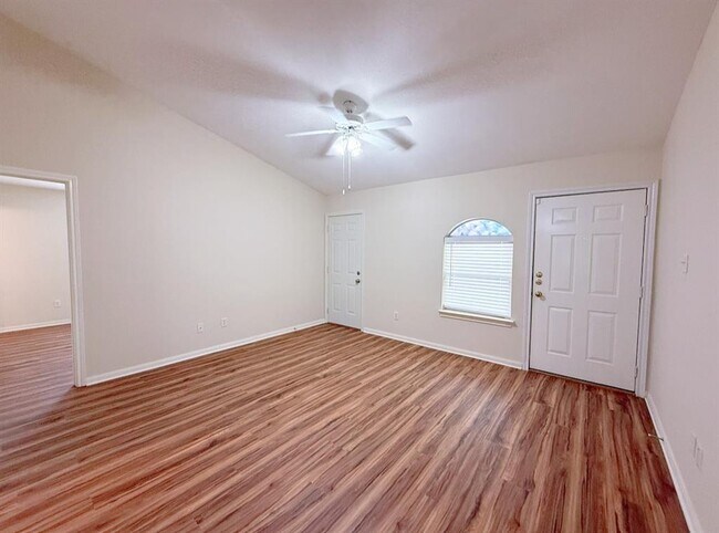 Building Photo - 5328 Tallowpine Terrace