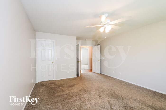 Building Photo - 1099 Reddington Timbers Dr