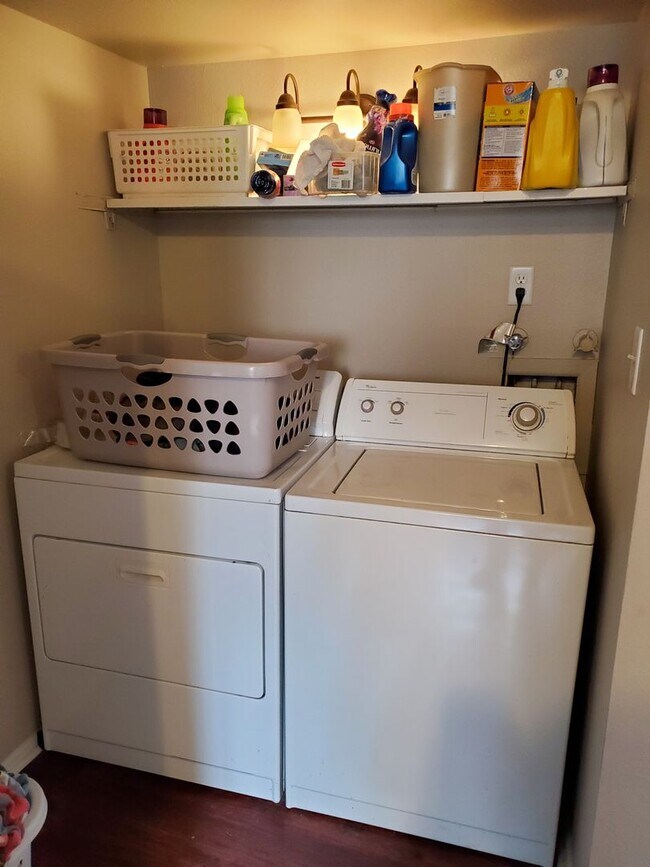 Building Photo - Pecan1919 (KC-AM)