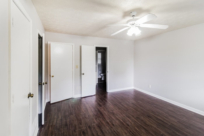 Building Photo - 1205 Masters Ln