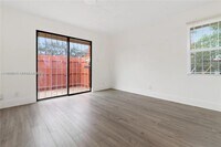 Building Photo - 805 NW 13th St