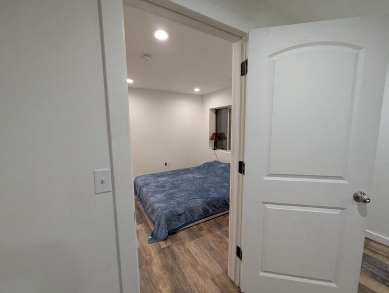 Building Photo - 1297 S 1050 W