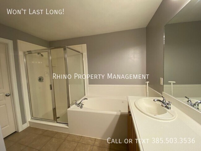 Building Photo - 1767 2525 S