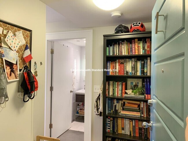 Building Photo - 1 bedroom in Cambridge MA 02141