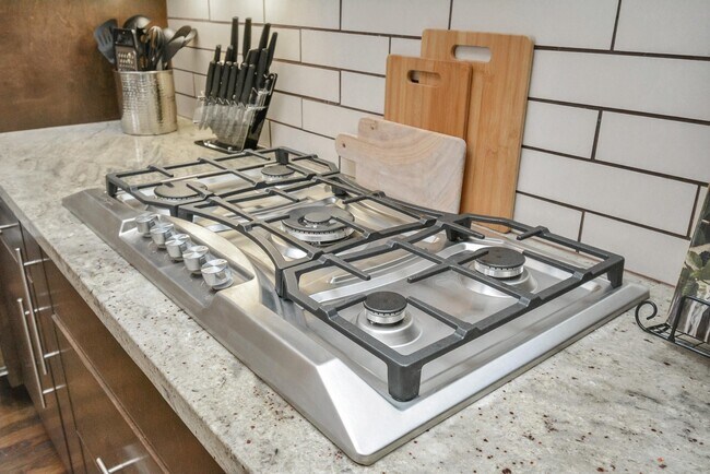 Building Photo - 4608 Nett St