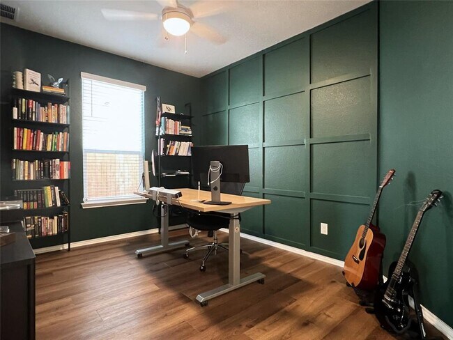 Building Photo - 13205 Nancy Reagan St