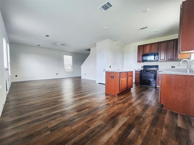 Building Photo - 14503 Sweet Cherry Dr