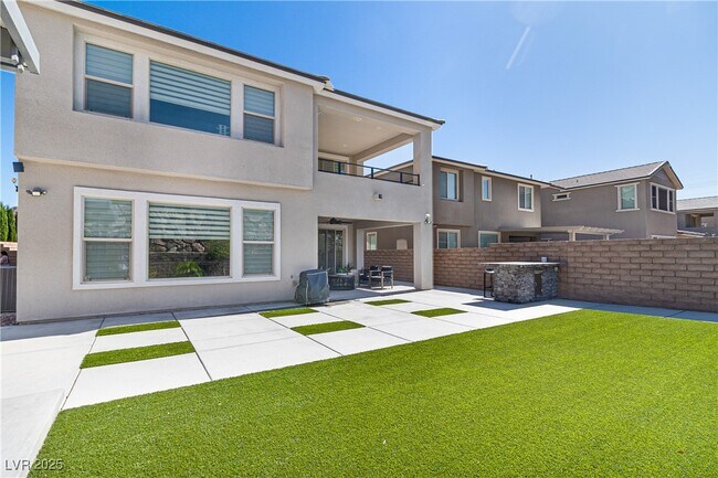 Building Photo - 10967 White Alder Pl